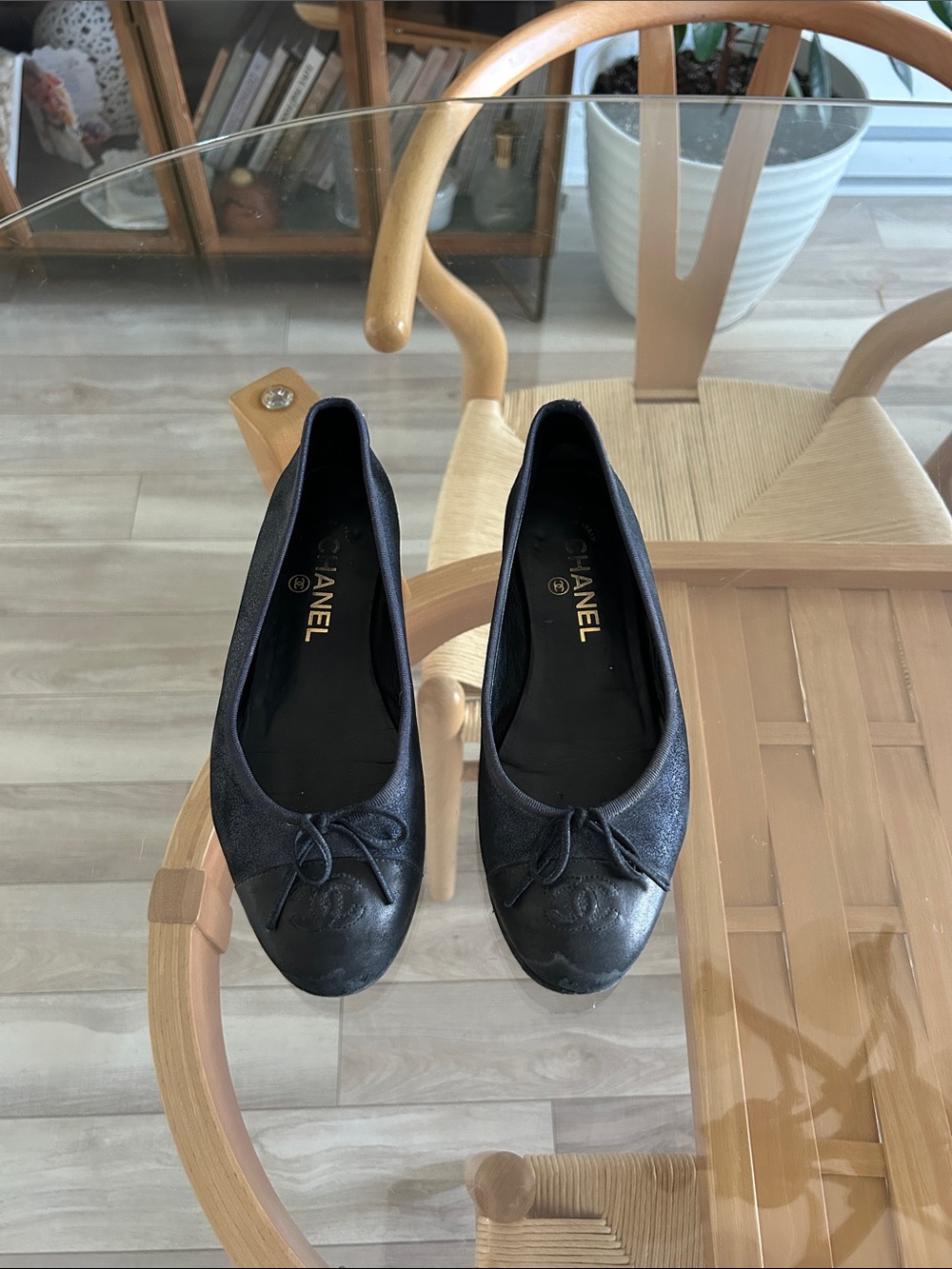 Chanel Black & Blue Leather Ballet Flats - Classic Logo Bow